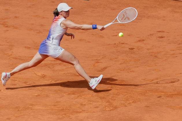 Iga Swiatek (POL), Finale, Endspiel Tennis - French Open 2024 - Roland Garros - Paris - - France - 8 June 2024. Copyright: xJuergenxHasenkopfx