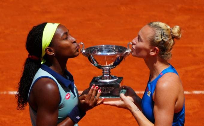 Sport Themen der Woche KW23 Sport Bilder des Tages Coco Gauff and Katerina Siniakova celebrate winning the Women s Doubles French Open Tennis, Day 15, Tennis, Roland Garros, Paris, France - 09 June 2024  Copyright: xJavierxGarcia Shutterstockx 14523810aa