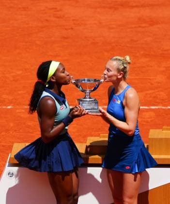 Coco Gauff and Katerina Siniakova celebrate winning the Women s Doubles French Open Tennis, Day 15, Tennis, Roland Garros, Paris, France - 09 June 2024  Copyright: xJavierxGarcia Shutterstockx 14523810z