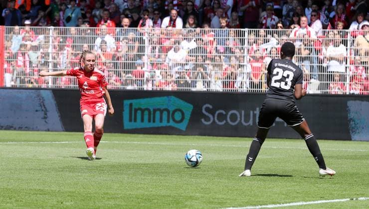 Pia Metzner erzielt das Tor zum 1:0, Esther Etchian Kossy Fußball Fussball Regionalliga Damen Relegation zur 2.Bundesliga DFL Saison 2023 2024 09.06.2024 1.FC Union Berlin FCU vs. SV Henstedt-Ulzburg DFL regulations prohibit any use of photographs as image sequences and or quasi-video.