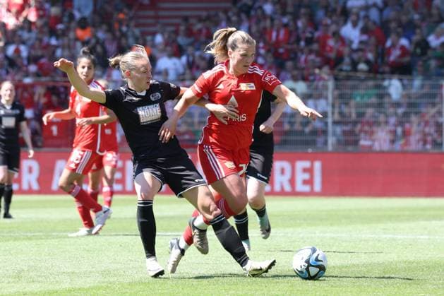 DEU, Region, Frauen, 1.FC Union vs. Henstedt-Ulzburg, 09.06.2024, Stadion Alte Foersterei, Berlin, DEU, Region, Frauen, 1.FC Union vs. Henstedt-Ulzburg, im Bild: Dina Sophia Orschmannin (1.FC Union Berlin 25), Chiara Pawelec (Henstedt-Ulzburg 18) DFL - regulations prohibit any use of Photographs as image sequences and or quasi-video Foto: Juergen Engler nordphoto GmbH
