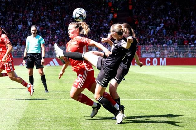 DEU, Region, Frauen, 1.FC Union vs. Henstedt-Ulzburg, 09.06.2024, Stadion Alte Foersterei, Berlin, DEU, Region, Frauen, 1.FC Union vs. Henstedt-Ulzburg, im Bild: Dina Sophia Orschmannin (1.FC Union Berlin 25), Chiara Pawelec (Henstedt-Ulzburg 18) DFL - regulations prohibit any use of Photographs as image sequences and or quasi-video Foto: Juergen Engler nordphoto GmbH