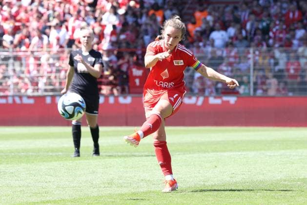 DEU, Region, Frauen, 1.FC Union vs. Henstedt-Ulzburg, 09.06.2024, Stadion Alte Foersterei, Berlin, DEU, Region, Frauen, 1.FC Union vs. Henstedt-Ulzburg, im Bild: Freilos zum 3:0 durch Lisa Heiseler (1.FC Union Berlin 7) DFL - regulations prohibit any use of Photographs as image sequences and or quasi-video Foto: Juergen Engler nordphoto GmbH