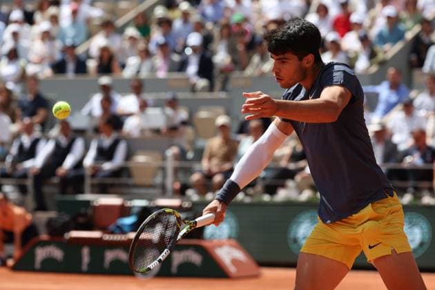 ROLAND GARROS PHOTOPQR LE PARISIEN Le Parisien Arnaud Journois ; PARIS ; 09 06 2024 ; TENNIS , ROLAND GARROS 2024 , SIMPLE MESSIEURS , COURT PHILIPPE CHATRIER 09 06 2024 FINALE CARLOS ALCARAZ vs ALEXANDER ZVEREV PHOTO LE PARISIEN ARNAUD JOURNOIS French Tennis Open in Roland Garros in Paris on June 9, 2024