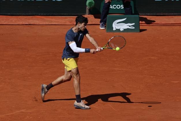 ROLAND GARROS 2024 Thierry Larret Maxppp. Tennis. Roland Garros 2024. Internationaux de France de tennis. Stade Roland Garros, Paris (75). Le 9 juin 2024. Finale Hommes : Court Philippe Chatrier : Alexander ZVEREV (GER) vs Carlos ALCARAZ (ESP) PARIS (75) STADE ROLAND GARROS PARIS ILE DE FRANCE FRANCE  Copyright: xThierryxLarret MAXPPPxThierryxLarretx TL_20240609_0040 0535795447st