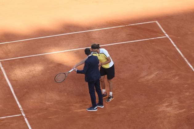 Sport Bilder des Tages ROLAND GARROS PHOTOPQR LE PARISIEN Le Parisien Arnaud Journois ; PARIS ; 09 06 2024 ; TENNIS , ROLAND GARROS 2024 , SIMPLE MESSIEURS , COURT PHILIPPE CHATRIER 09 06 2024 FINALE CARLOS ALCARAZ vs ALEXANDER ZVEREV PHOTO LE PARISIEN ARNAUD JOURNOIS French Tennis Open in Roland Garros in Paris on June 9, 2024