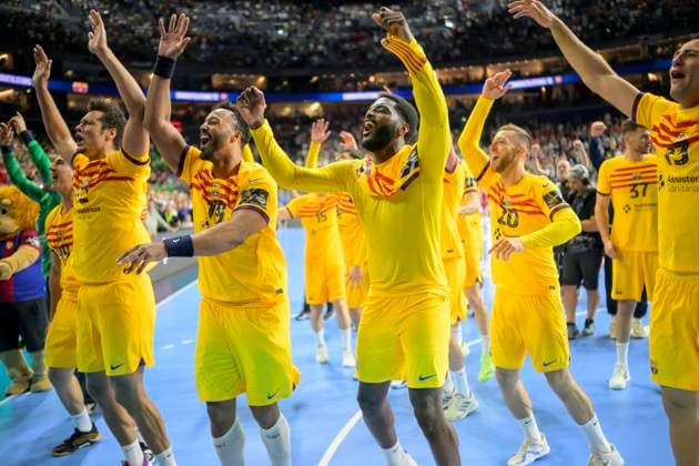 Sport Themen der Woche KW23 Sport Bilder des Tages Schlussjubel Barca, v.l. GONÃ‡ALVES DOS SANTOS Thiagus Petrus (Barca), Melvyn RICHARDSON (Barca), Dika MEN (Barca), Aleix GOMEZ (Barca), Handball Champions League Final Four, Finale, Aalborg Handbold (AH) vs. Barcelona (Barca), am 09.06.2024 in Koeln Deutschland. Â *** Final cheer Barca, from l GONÃ‡ALVES DOS SANTOS Thiagus Petrus Barca , Melvyn RICHARDSON Barca , Dika MEN Barca , Aleix GOMEZ Barca , Handball Champions League Final Four, Final, Aalborg Handbold AH vs Barcelona Barca , on 09 06 2024 in Cologne Germany Â