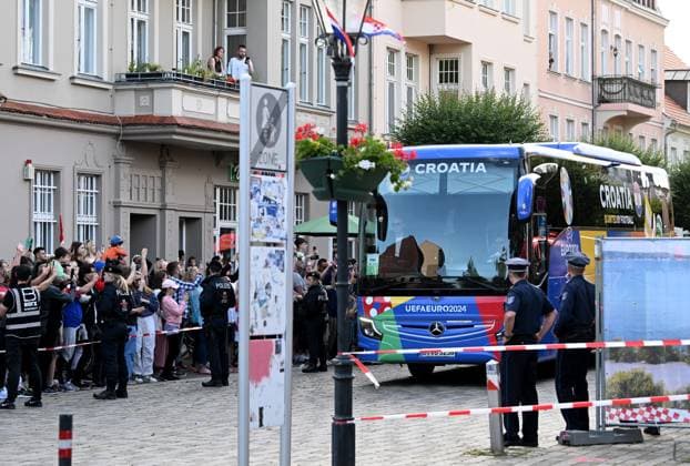 Croatia Squad UEFA EURO, EM, Europameisterschaft,Fussball 2024 Neuruppin Welcome party Croatia Squad Bus arrive at Croatia national team, Nationalteam UEFA EURO 2024 Welcome party at Neuruppin s school square in Neuruppin, Germany on June 9, 2024. The Croatian Football Federation has chosen the Neuruppin base camp for the Croatia national team during EURO 2024. MarkoxLukunic PIXSELL