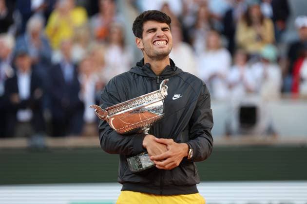 Bilder des Jahres 2024, Sport 06 Juni Sport Themen der Woche KW23 Sport Bilder des Tages ROLAND GARROS PHOTOPQR LE PARISIEN Le Parisien Arnaud Journois ; PARIS ; 09 06 2024 ; TENNIS , ROLAND GARROS 2024 , SIMPLE MESSIEURS , COURT PHILIPPE CHATRIER 09 06 2024 FINALE CARLOS ALCARAZ vs ALEXANDER ZVEREV PHOTO LE PARISIEN ARNAUD JOURNOIS French Tennis Open in Roland Garros in Paris on June 9, 2024 *** Local Caption *** PARIS France  Copyright: xPHOTOPQR LExPARISIEN MAXPPPxArnaudxJournoisx 20240609LPA1060 20240609LPA1060