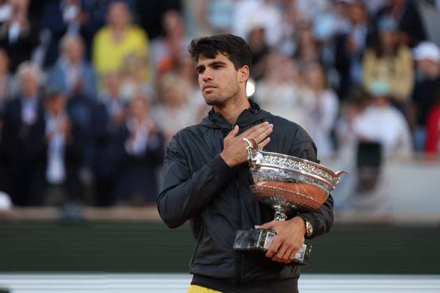 ROLAND GARROS PHOTOPQR LE PARISIEN Le Parisien Arnaud Journois ; PARIS ; 09 06 2024 ; TENNIS , ROLAND GARROS 2024 , SIMPLE MESSIEURS , COURT PHILIPPE CHATRIER 09 06 2024 FINALE CARLOS ALCARAZ vs ALEXANDER ZVEREV PHOTO LE PARISIEN ARNAUD JOURNOIS French Tennis Open in Roland Garros in Paris on June 9, 2024