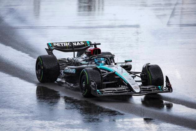 63 RUSSELL George (gbr), Mercedes AMG F1 Team W15, action during the Formula 1 AWS Grand Prix du Canada 2024, 9th round of the 2024 Formula One World Championship, WM, Weltmeisterschaft from June 07 to 09, 2024 on the Circuit Gilles Villeneuve, in MontrÃ al, Canada - F1 - CANADIAN GRAND PRIX 2024 DPPI Panoramic  240609_R09_CANADA_DP_XB3_5242