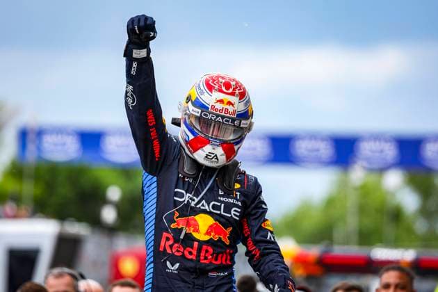 Sport Themen der Woche KW23 Sport Bilder des Tages VERSTAPPEN Max (ned), Red Bull Racing RB20, portrait celebrate his win during the Formula 1 AWS Grand Prix du Canada 2024, 9th round of the 2024 Formula One World Championship, WM, Weltmeisterschaft from June 07 to 09, 2024 on the Circuit Gilles Villeneuve, in MontrÃ al, Canada - F1 - CANADIAN GRAND PRIX 2024 DPPI Panoramic  240609_R09_CANADA_DP_FGOO7873