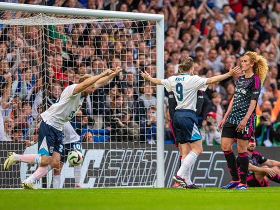 Stamford Bridge Stadium, England 9th June 2024: Ellen White (Former footballer) celebrating the goal during the celebrity Unicef SoccerAid Charity event between England Xl and the World XI at Stamford Bridge Stadium in London, England 9th June 2024 Photo: Jayde Chamberlain SPP. Jayde Chamberlain SPP (Jayde Chamberlain SPP) Copyright: xJaydexChamberlain SPPx spp-en-JaCh-Unicef SoccerAid Charity event between England Xl and the World XI at Stamford Bridge Stadium in London England 9th June 2024_094