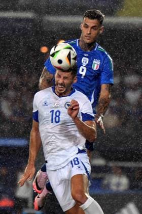 Sport Bilder des Tages Foto IPP Giacomo Morini Empoli (Fi) 09 06 2024 Amichevole Nazionale Italiana di Calcio Italia vs Bosnia. nella foto: nikola katic e Gianluca Scamacca. italy ITALY  Copyright: xR4924_italyphotopressx