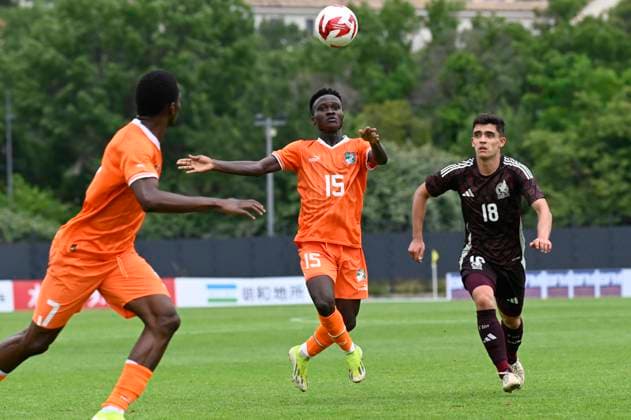 CÃ te d Ivoire Vs Mexique Gilbert Yao Junior Bandama (CÃ te d Ivoire) FOOTBALL : Festival International Espoirs - Tournoi Maurice Revello - 09 06 2024 WilliamCannarella Panoramic 