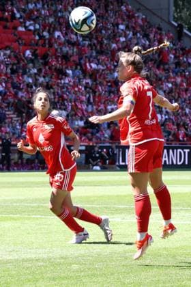 DEU, Region, Frauen, 1.FC Union vs. Henstedt-Ulzburg, 09.06.2024, Stadion Alte Foersterei, Berlin, DEU, Region, Frauen, 1.FC Union vs. Henstedt-Ulzburg, im Bild: Lisa Heiseler (1.FC Union Berlin 7), Sarah Abu Sabbah (1.FC Union Berlin 16) DFL - regulations prohibit any use of Photographs as image sequences and or quasi-video Foto: Juergen Engler nordphoto GmbH