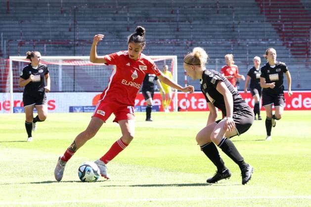DEU, Region, Frauen, 1.FC Union vs. Henstedt-Ulzburg, 09.06.2024, Stadion Alte Foersterei, Berlin, DEU, Region, Frauen, 1.FC Union vs. Henstedt-Ulzburg, im Bild: Sarah Abu Sabbah (1.FC Union Berlin 16), Jennifer Michel (Henstedt-Ulzburg 77) DFL - regulations prohibit any use of Photographs as image sequences and or quasi-video Foto: Juergen Engler nordphoto GmbH