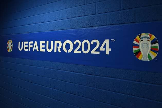 UEFA EURO, EM, Europameisterschaft,Fussball 2024 - Stadium Open Media Days am 10.06.2024 in der Arena AufSchalke in Gelsenkirchen Schriftzug Logo UEFA EURO 2024