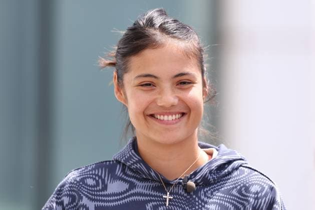 Emma Raducanu talks to the media. Rothesay Open Nottingham, Day 1, Tennis, Lexus Nottingham Tennis Centre, Nottingham, UK - 10 June 2024  Copyright: xRyanxBrowne Shutterstockx 14523726as