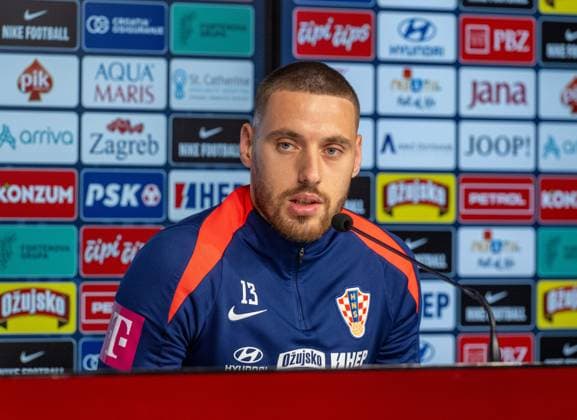 Fussball, Herren, Saison 2023 2024, EM 2024 in Deutschland, Training Kroatien im Volksparkstadion in Neuruppin, Nikola Vlasic (Kroatien) bei der PK im Stadion, 10.06. 2024, Copyright: xMatthiasxKochx