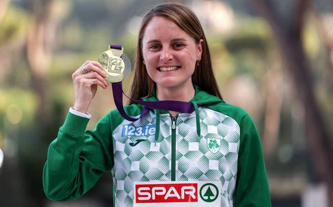 2024 European Athletics Championships, Stadio Olympico, Rome 10 6 2024 Women™s 1500m Final Medal Presentation Ireland™s Ciara Mageean with her gold medal Ciara Mageean with her gold medal 10 6 2024  Copyright: x INPHO MorganxTreacyx MT2_3597