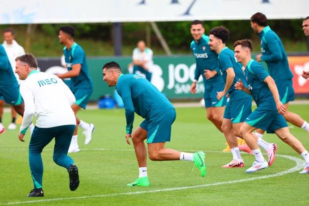 Portugal Fussball Nationalmannschaft, Selecao, 10.06.2024, Training für das Freundschaftsspiel Portugal - Irland ,Vorbereitungsspiel zur Europameisterschaft 2024 , Cristiano Ronaldo (Portugal) , CR7 ,Francisco Conceicao (Portugal) , Vitinha (Portugal) Copyright: FernandoxSoares