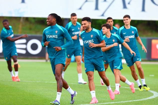 Portugal Fussball Nationalmannschaft, Selecao, 10.06.2024, Training für das Freundschaftsspiel Portugal - Irland ,Vorbereitungsspiel zur Europameisterschaft 2024 , Goncalo Ramos (Portugal) , Rafael Leao (Portugal) Copyright: FernandoxSoares