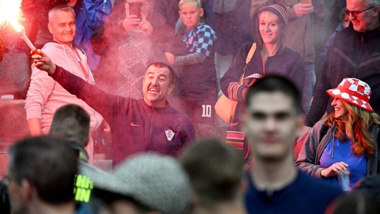 Neuruppin, Germany, 100624. Volksparkstadion. Training of the Croatian national team, Nationalteam before the 2024 European Football Championship in Germany. In the photo: fans. Photo: Ante Cizmic CROPIX Zagreb Croatia Copyright: xxAntexCizmicx hrvatska_trening11-100624