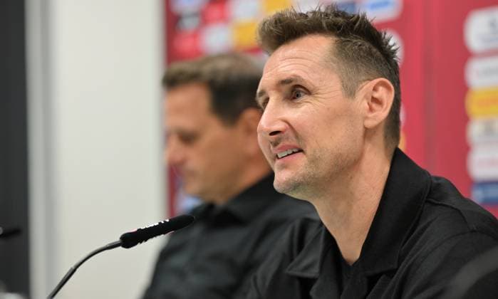 11.06.2024 - 1. FC Nürnberg Nuernberg FCN Club - Medientermin - Pressekonferenz Vorstellung neuer Trainer Cheftrainer - - xwoxzix - Miroslav Klose ( Trainer 1. FC Nürnberg FCN )