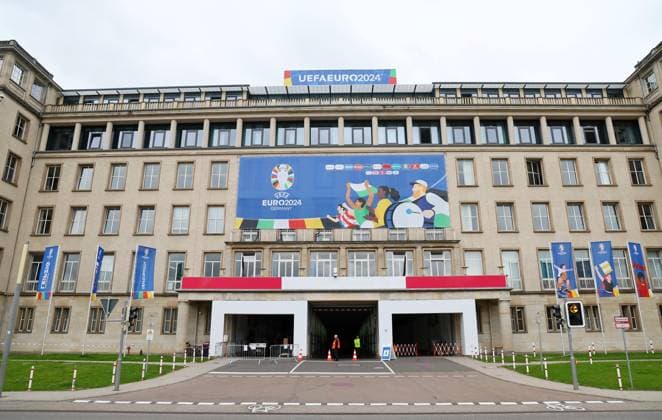 EM Host City Leipzig Stadium Open Media Day Leipzig, 11.06.2024, Stadion Leipzig, Fussball, UEFA EURO, EM, Europameisterschaft,Fussball 2024, Host City Leipzig , Offener Medientag im Stadion. , Im Foto; EM UEFA 2024 Branding vor dem Eingangsbereich des Sportforums Stadions. , Nur zur redaktionellen Nutzung. Only editorial use. ,
