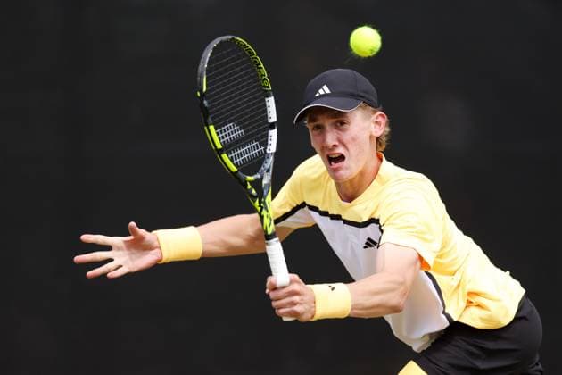 Henry Searle during his round of 32 match against Denis Kudia. Rothesay Open Nottingham, Day 2, Tennis, Lexus Nottingham Tennis Centre, Nottingham, UK - 11 June 2024  Copyright: xRyanxBrowne Shutterstockx 14523727ab