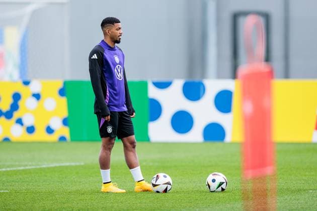 Trainingslager Vorbereitung UEFA EURO 2024 Deutschland; 11.06.2024 Benjamin Henrichs (Deutschland, 20) am Ball Trainingslager Vorbereitung UEFA EURO 2024 Deutschland - Training; HerzoBase, Herzogenaurach am 11.06.2024 Copyright: xBEAUTIFULxSPORTS Wunderlx