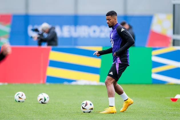 Trainingslager Vorbereitung UEFA EURO 2024 Deutschland; 11.06.2024 Benjamin Henrichs (Deutschland, 20) am Ball Trainingslager Vorbereitung UEFA EURO 2024 Deutschland - Training; HerzoBase, Herzogenaurach am 11.06.2024 Copyright: xBEAUTIFULxSPORTS Wunderlx