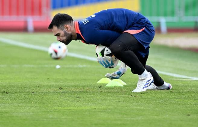 EURO 2024, Nationalteam Kroatien, Training Croatia national team, Nationalteam Training Session Croatia Goalkeeper Nediljko Labrovic is pictured during a training session at UEFA EURO, EM, Europameisterschaft,Fussball 2024 Croatia base camp in Neuruppin, Germany on June 10, 2024. MarkoxLukunic PIXSELL