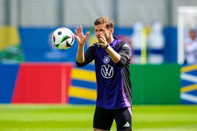 Sport Bilder des Tages Thomas Mueller (Deutschland , 13) am Ball, GER, DFB, Training, Fussball Herren Nationalmannschaft Deutschland, UEFA Fussball Europameisterschaft 2024, Herzogenaurach 12.06.2024. GER, DFB, Training, Fussball Herren Nationalmannschaft Deutschland, UEFA Fussball Europameisterschaft 2024, Herzogenaurach 12.06.2024. Herzogenaurach Copyright: xEibner-Pressefoto FlorianxWieganx EP_FWD