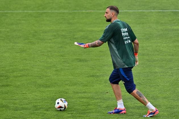 Florence, Italy: Italian player Gianlugi Donnarumma during Italy training session, UEFA European Football Championship in Florence, Italy, June 08 2024 UEFA European Football Championship - Italy training session  - ZUMAp169 20240612_zsa_p169_399_20240612 Copyright: xLisaxGuglielmi IPAxSportx