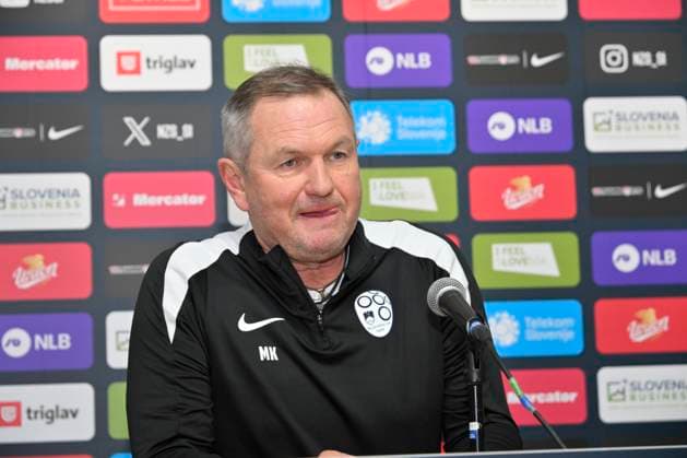 GER, UEFA Europameisterschaft 2024, Slowenisches Base Camp Wuppertal 12.06.2023,Wuppertal ,Stadion am Zoo, GER, UEFA Europameisterschaft 2024, Slowenisches Base Camp Wuppertal im Bild Trainer Madjar Kek ( SVN ) bei der ersten PK in Wuppertal.