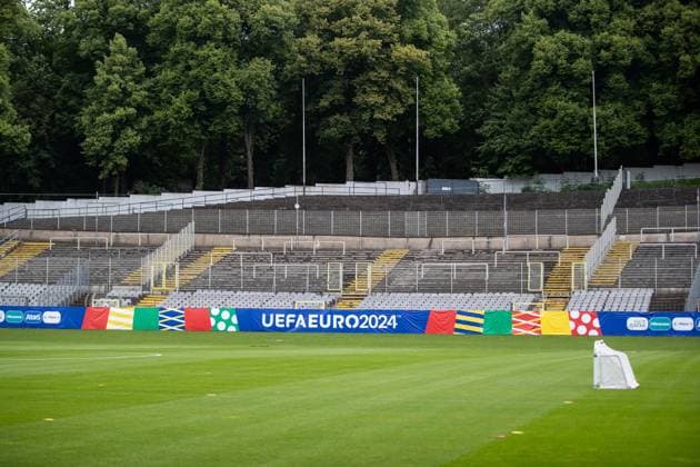 Öffentliches Training, Slowenien; 12.06.2024 Stadion am Zoo im UEFA-Design. Öffentliches Training, Slowenien; Stadion am ZOO, Wuppertal; 12.06.2024 Copyright: xBEAUTIFULxSPORTS Buriakovx