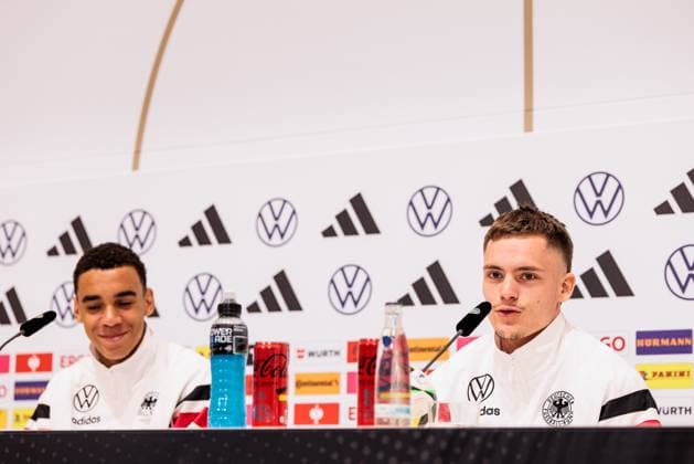 Trainingslager Vorbereitung UEFA EURO 2024 Deutschland; 12.06.2024 Jamal Musiala (Deutschland, 10) und Florian Wirtz (Deutschland, 17) Trainingslager Vorbereitung UEFA EURO 2024 Deutschland - Pressekonferenz; HerzoBase, Herzogenaurach am 12.06.2024 Copyright: xBEAUTIFULxSPORTS Wunderlx