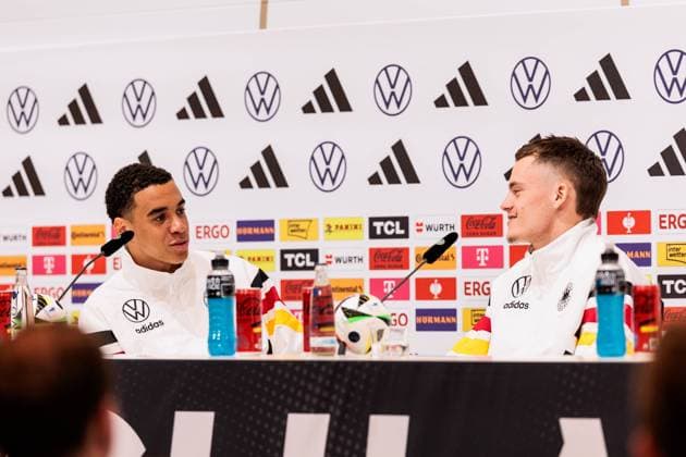 Trainingslager Vorbereitung UEFA EURO 2024 Deutschland; 12.06.2024 Jamal Musiala (Deutschland, 10) und Florian Wirtz (Deutschland, 17) Trainingslager Vorbereitung UEFA EURO 2024 Deutschland - Pressekonferenz; HerzoBase, Herzogenaurach am 12.06.2024 Copyright: xBEAUTIFULxSPORTS Wunderlx