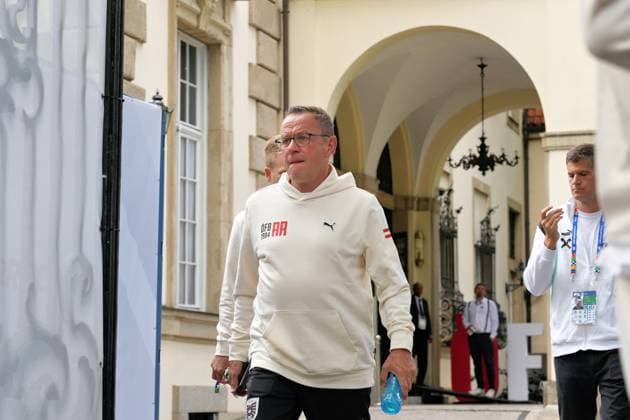 Berlin,12.06.2024 UEFA EURO, EM, Europameisterschaft,Fussball 2024,Schlosshotel im Grunewald im Ortsteil Grunewald.Basislager der Österreichische Fußballnationalmannschaft,Trainer Ralf Rangnick