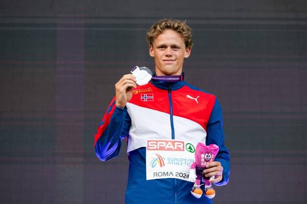 240612 Sander Aae Skotheim of Norway celebrates on the podium after men s decathlon during day 6 of the 2024 European Athletics Championships on June 12, 2024 in Rome. Photo: Vegard Grott BILDBYRAN kod VG VG0622 bbeng friidrott athletics friidrett friidrotts-em em friidretts-em 2024 european athletics championships jubel Copyright: VEGARDxGRoTT BB240612VG002_20240612