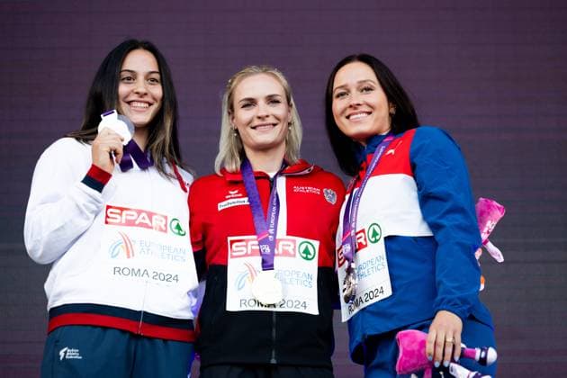 240612 Victoria Hudson of Austria, Adriana Vilagos of Serbia and Marie-Therese Obst of Norway celebrate on the podium after women s javelin throw final during day 6 of the 2024 European Athletics Championships on June 12, 2024 in Rome. Photo: Vegard Grott BILDBYRAN kod VG VG0622 bbeng friidrott athletics friidrett friidrotts-em em friidretts-em 2024 european athletics championships jubel Copyright: VEGARDxGRoTT BB240612VG012_20240612