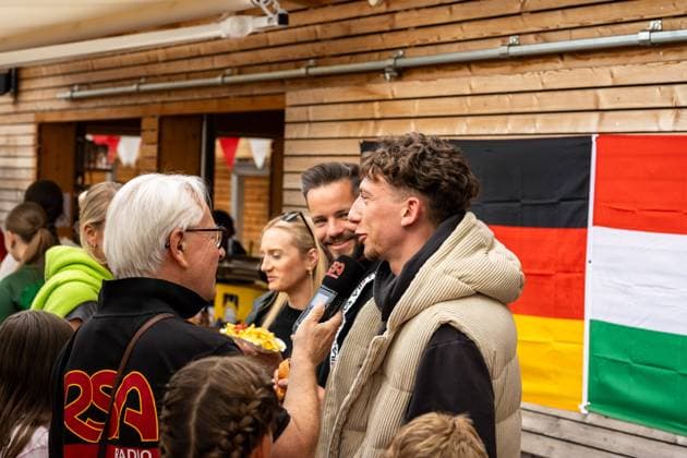 Jannik Rochelt im RSA Interview GER, Oeffentliches Training Ungarische Nationalmannschaft, Fussball, Euro, UEFA, 12.06.2024, GER, Oeffentliches Training Ungarische Nationalmannschaft, Fussball, Euro, UEFA, 12.06.2024 Weiler im Allgaeu Copyright: xEibner-Pressefoto FlorianxWolfx EP_FWF
