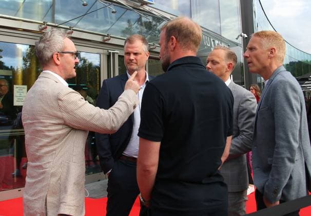 12.06.2024, Deutschland, Leonberg, Fußball Bundesliga, VfB in Team, Filmpremiere Traumpalast Leonberg, 18 Uhr Roter Teppich, 19.30 Talk, dann Film, v.l. Vorstandvorsitzender Alexander Wehrle, VfB Vorstand Fabian Wohlgemuth, Tobias Herwerth, VfB Trainer Sebastian Hoeneß, VfB Vorstand Finanzen Rouven Casper