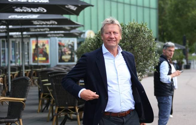 12.06.2024, Deutschland, Leonberg, Fußball Bundesliga, VfB in Team, Filmpremiere Traumpalast Leonberg, 18 Uhr Roter Teppich, 19.30 Talk, dann Film, Guido Buchwald