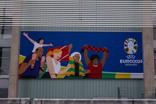 Fussball, UEFA EURO, EM, Europameisterschaft,Fussball 2024 Host City Düsseldorf vor dem Start der Europameisterschaft 2024 12.06.2024, Düsseldorf Plakat an der DÜSSELDORF ARENA (MERKUR-SPIEL-ARENA) Düsseldorf Nordrhein-Westfahlen Deutschland