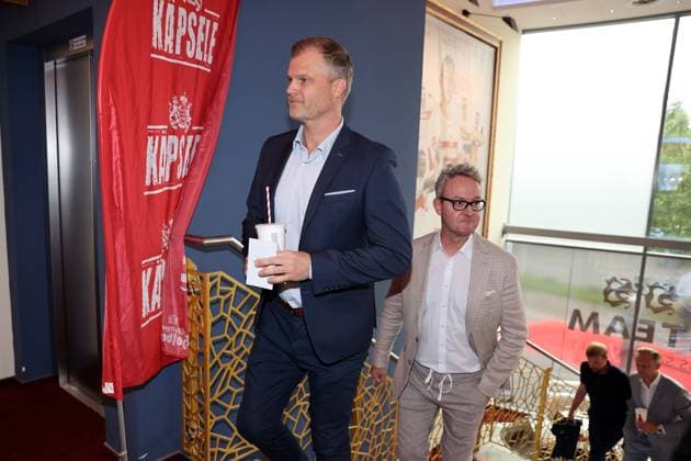 12.06.24 VfB Stuttgart Premierenveranstaltung Dokumentation VfBinTeam als Kinofilm Deutschland, Leonberg, 12.06.2024, Fussball, Bundesliga, VfB Stuttgart, Premierenveranstaltung Dokumentation VfBinTeam als Kinofilm im Traumpalast Kino Leonberg: v.l. Fabian Wohlgemuth, Alexander Wehrle.