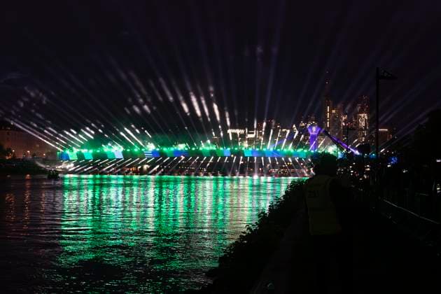 Lichtershow Flößerbrücke Frankfurt am Main zur Eröffnung der Fanmeile, 12.06.2024 Lichtershow Flößerbrücke Frankfurt, Frankfurt am Main, Weseler Werft, 12.6.2024 Copyright: xBEAUTIFULxSPORTS Gawlikx