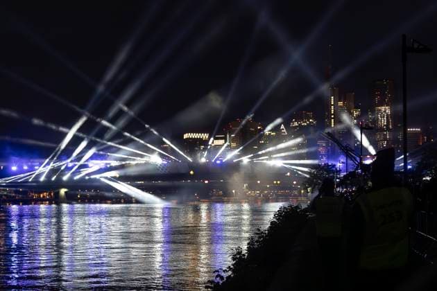 Lichtershow Flößerbrücke Frankfurt am Main zur Eröffnung der Fanmeile, 12.06.2024 Lichtershow Flößerbrücke Frankfurt, Frankfurt am Main, Weseler Werft, 12.6.2024 Copyright: xBEAUTIFULxSPORTS Gawlikx